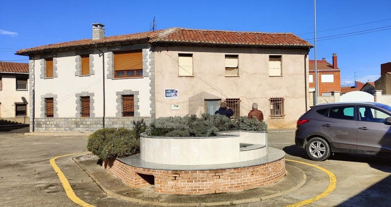 Casa rústica/casa de pueblo en vilecha / Onzonilla (León) | VENTA